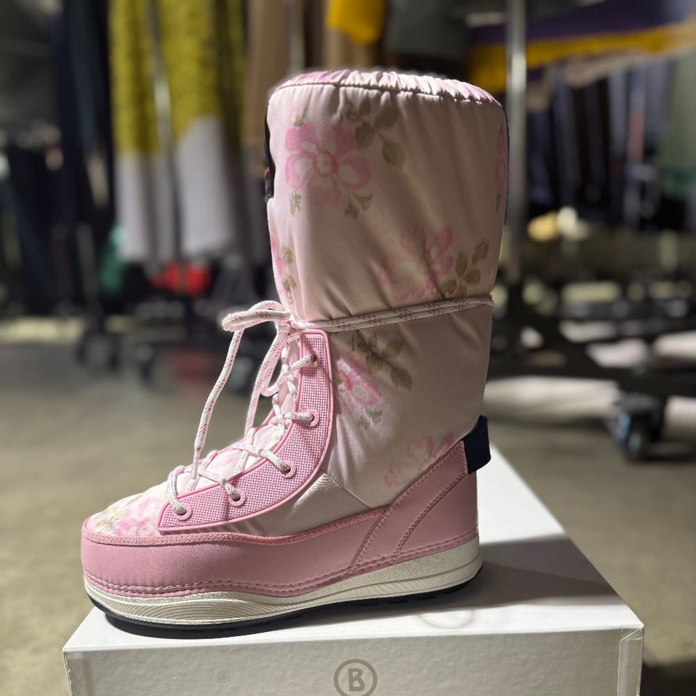 Snow boot